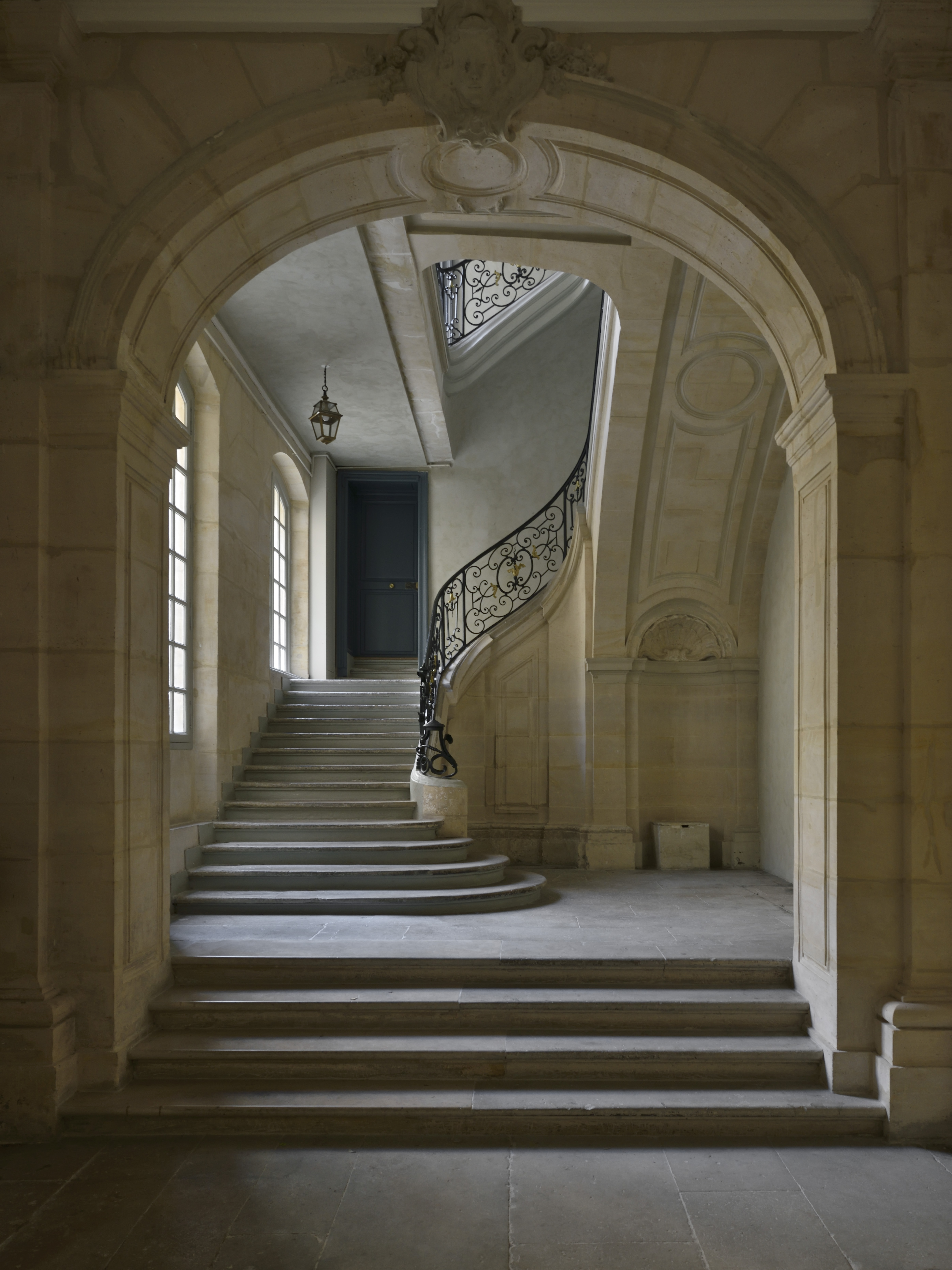 Paris office image